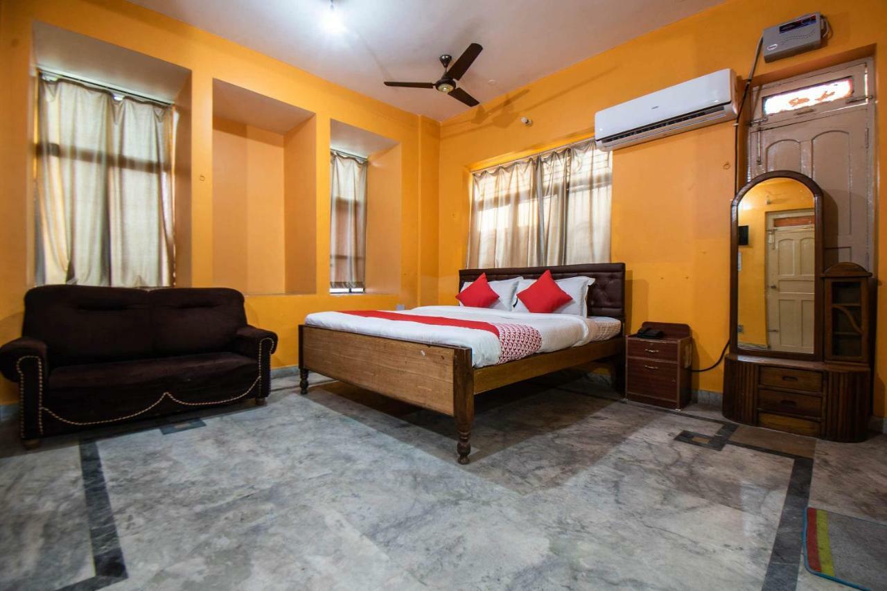 Oyo 29792 Piyush Hajipur Hotel ภายนอก รูปภาพ
