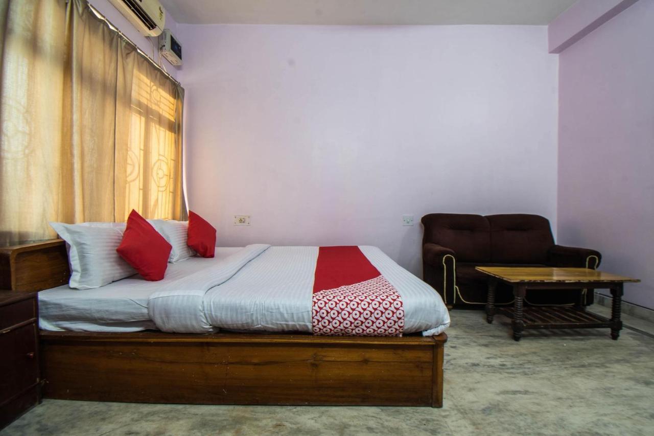 Oyo 29792 Piyush Hajipur Hotel ภายนอก รูปภาพ